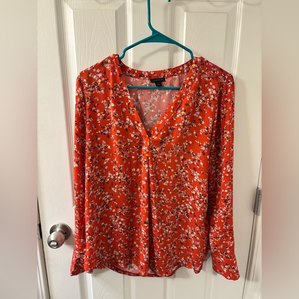 Ann Taylor Red Floral V-Neck Blouse